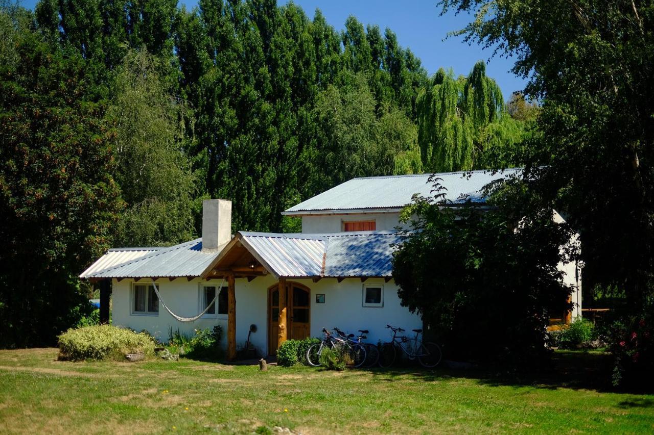 Hoyo de Epuyén Hostel Lc מראה חיצוני תמונה